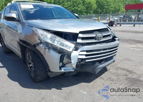 2017 Toyota Highlander Le Plus из США, поврежденный, VIN 5TDBZRFH9HS458757
